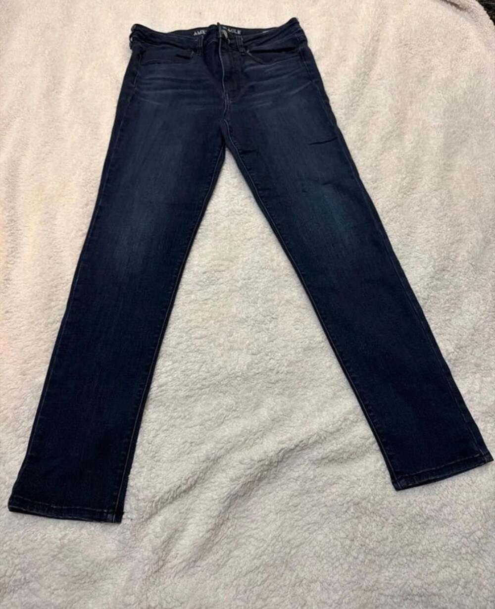 American Eagle Outfitters Hi-Rise Jegging Super Super Stretch Dark Wash Jeans Wo